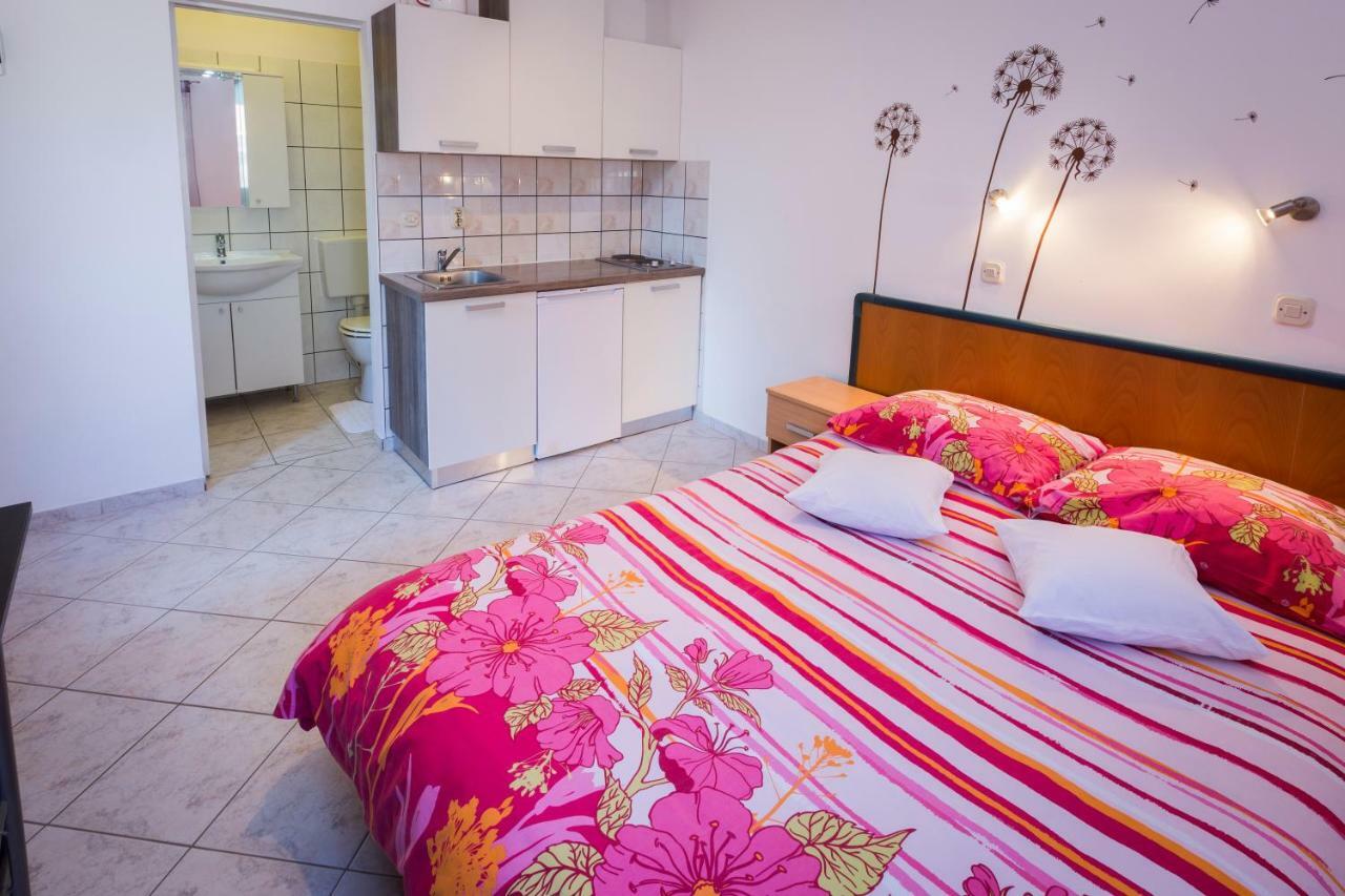 Apartments Goga Mali Lošinj Kültér fotó